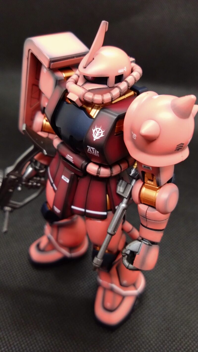 HGシャア専用ザクの左上からの画像