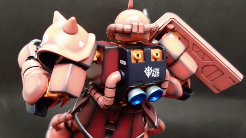 HGシャア専用ザクのポージング画像４