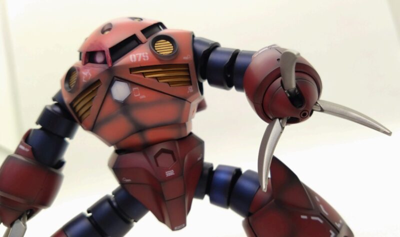 HGズゴックのクローが開いた様子