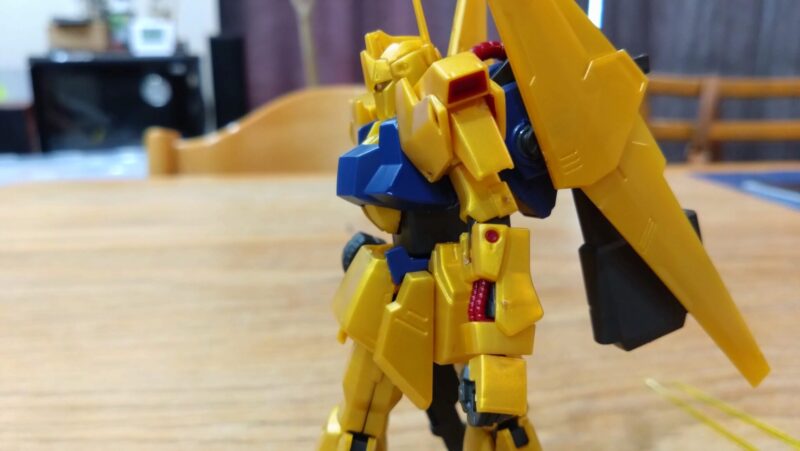 HG百式の胴のひねりの可動域