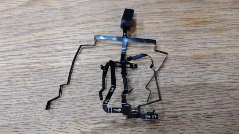 フレキシブルLEDシートを折り曲げた様子