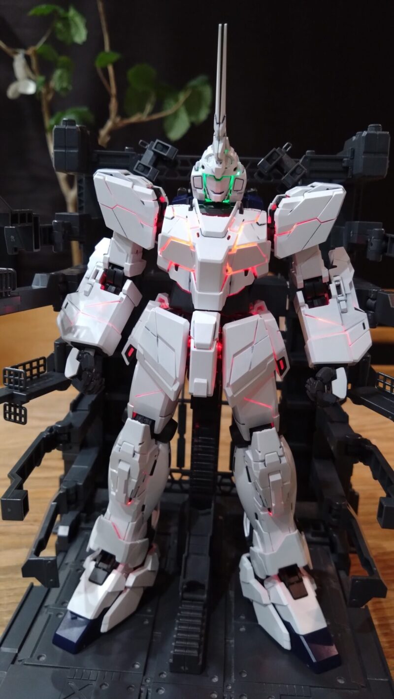 赤い発光ループ