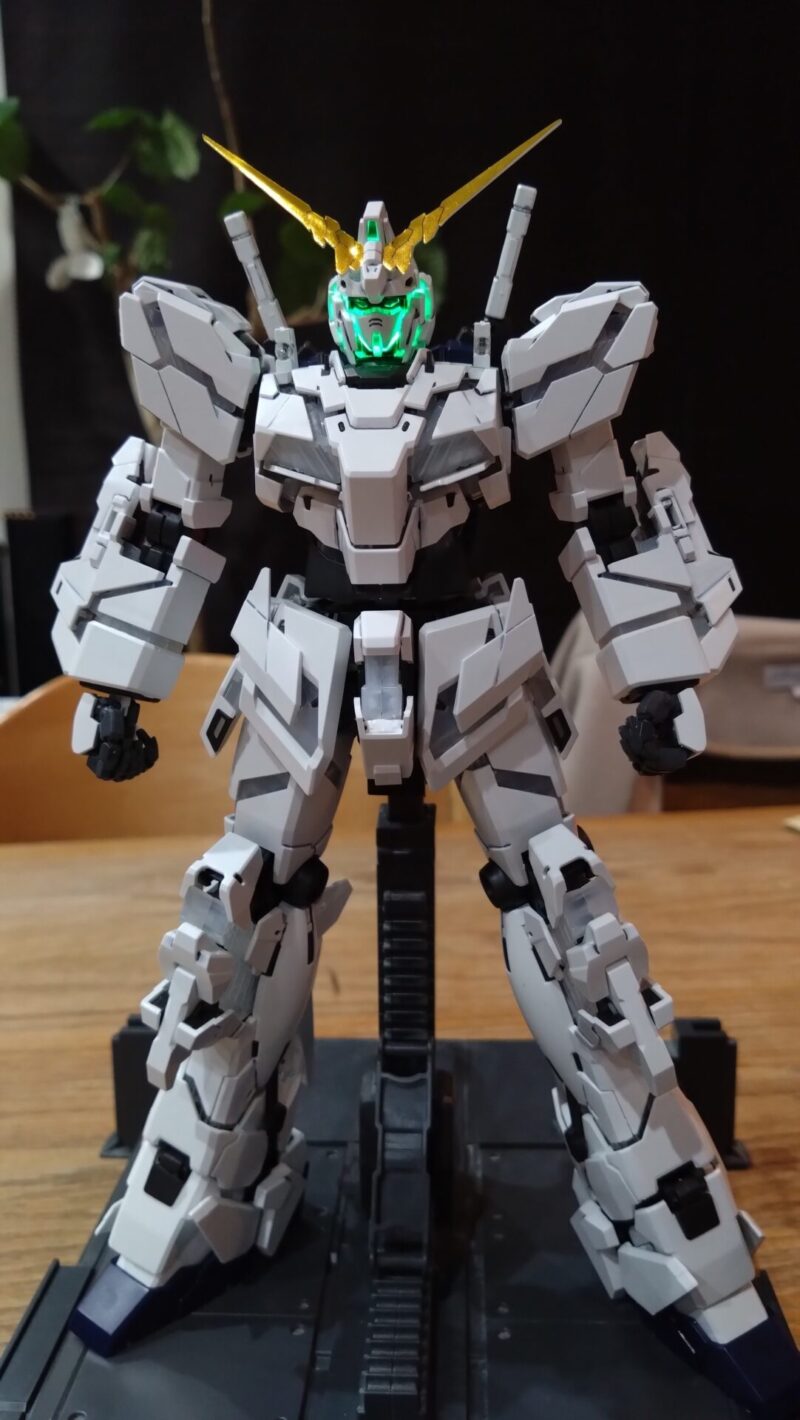 デストロイモードの頭部発光