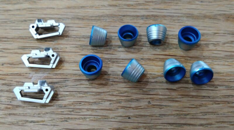 スラスターの塗装一覧