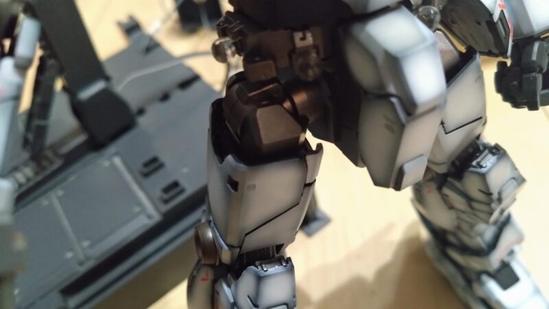ユニコーンガンダムユニコーンモードの脚部パーツ誤り