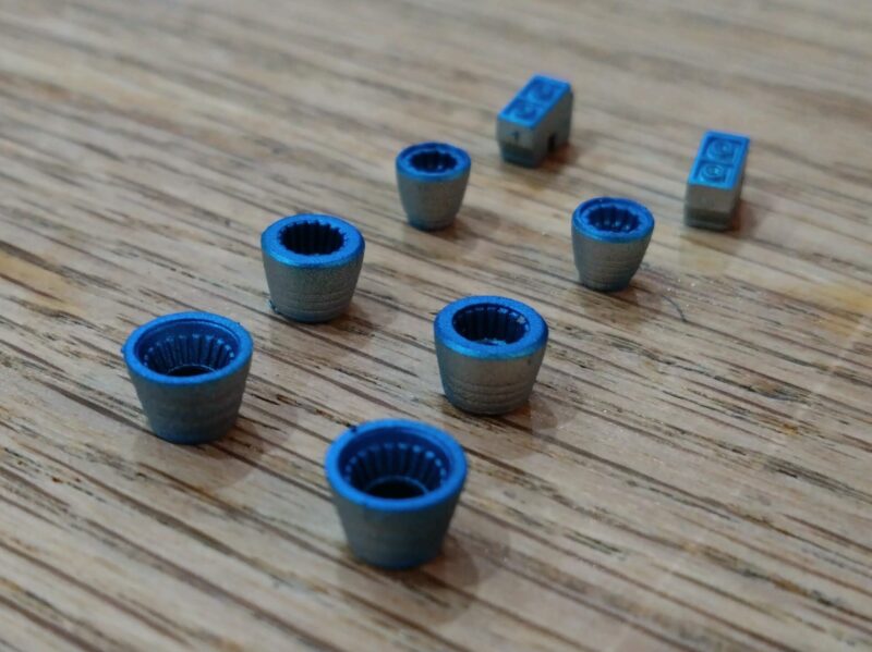 スラスターの塗装アップ