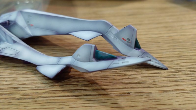 グレイナイトスティールの上からエーテルマティックブルーを塗った様子