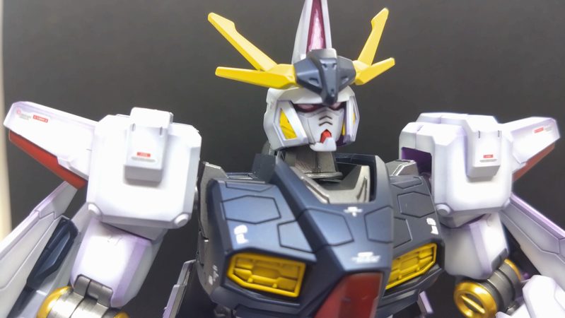 塗装したオデュッセウスガンダムの頭部アップ